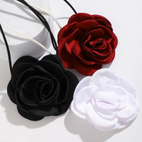 CHOKER Z KWIATAMI 3D DUŻY